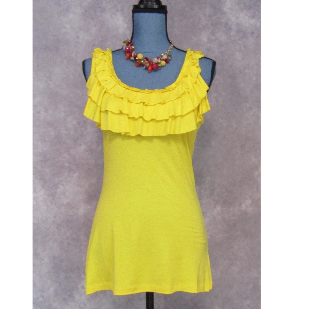 NWT Forever 21 Timing Yellow Ruffled Top Size M